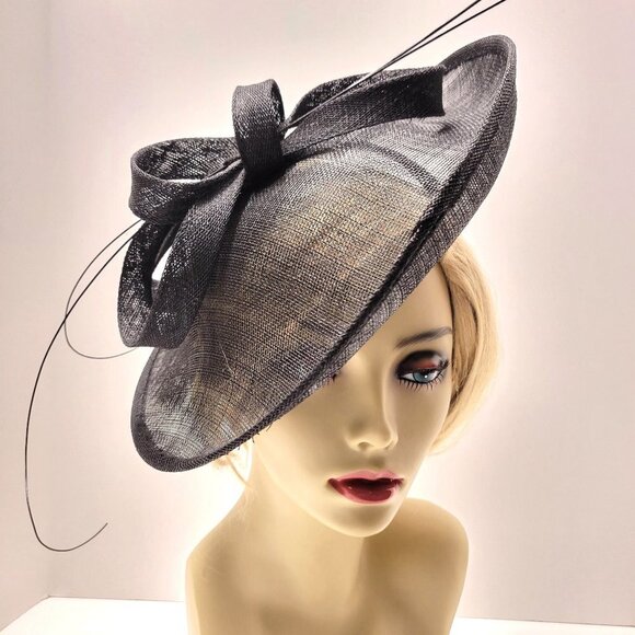 Flamboyant Elegant Large Black Saucer Facinator on Headband - Picture 1 of 14